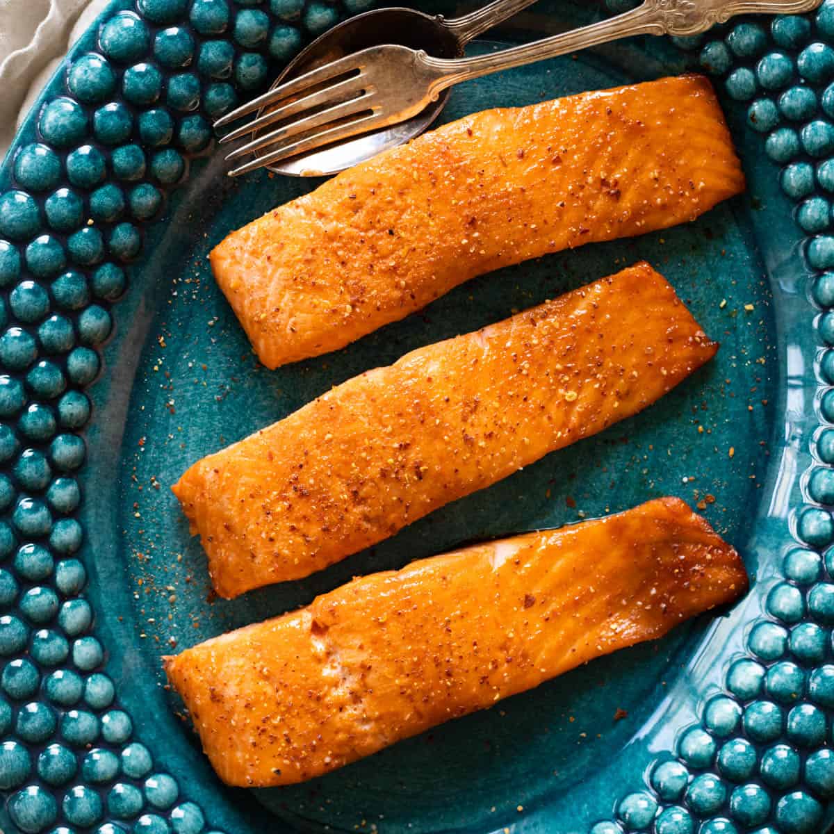 Spicy-Sweet Firecracker Salmon: Easy Weeknight Dinner